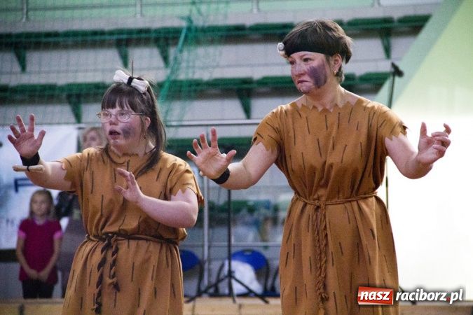 Zdjęcie w galerii na portalu naszraciborz.pl: Zagrali razem w Arenie Rafako już po raz siódmy wiadomości z regionu