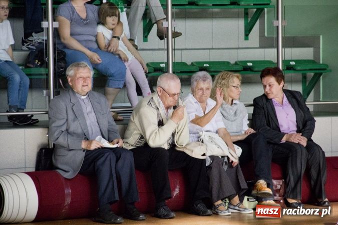 Zdjęcie w galerii na portalu naszraciborz.pl: Zagrali razem w Arenie Rafako już po raz siódmy wiadomości z regionu