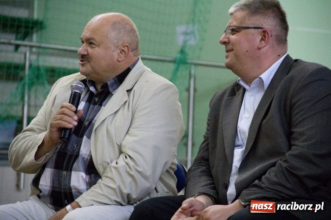 Zdjęcie w galerii na portalu naszraciborz.pl: Zagrali razem w Arenie Rafako już po raz siódmy wiadomości z regionu