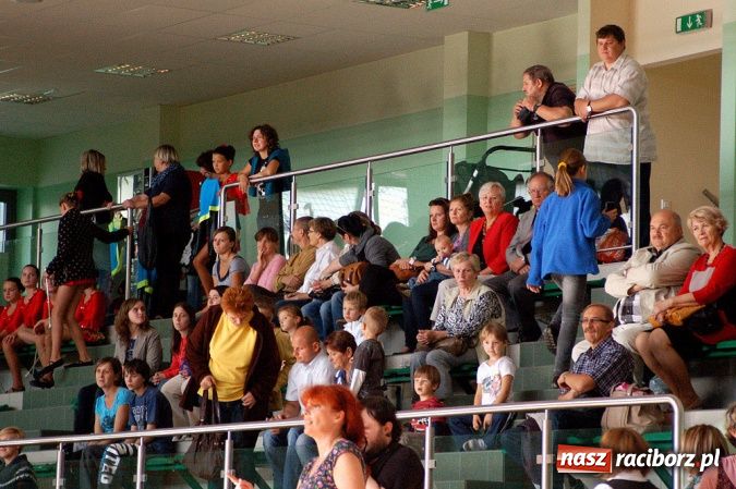 Zdjęcie w galerii na portalu naszraciborz.pl: Zagrali razem w Arenie Rafako już po raz siódmy wiadomości z regionu