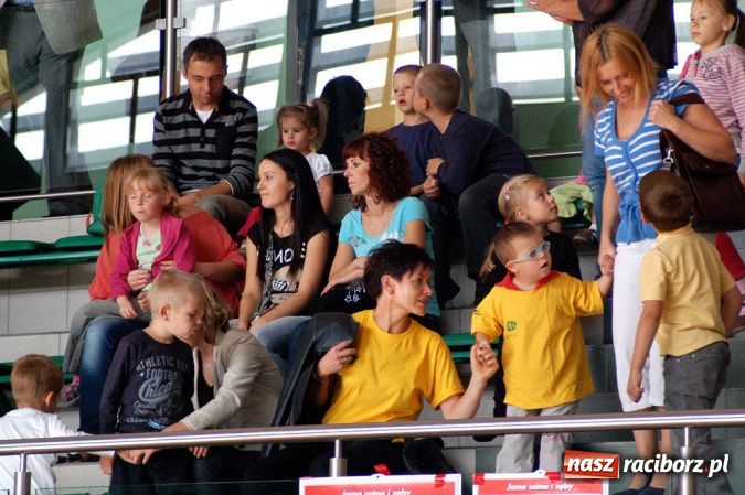 Zdjęcie w galerii na portalu naszraciborz.pl: Zagrali razem w Arenie Rafako już po raz siódmy wiadomości z regionu