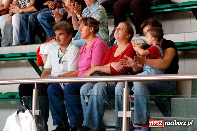 Zdjęcie w galerii na portalu naszraciborz.pl: Zagrali razem w Arenie Rafako już po raz siódmy wiadomości z regionu