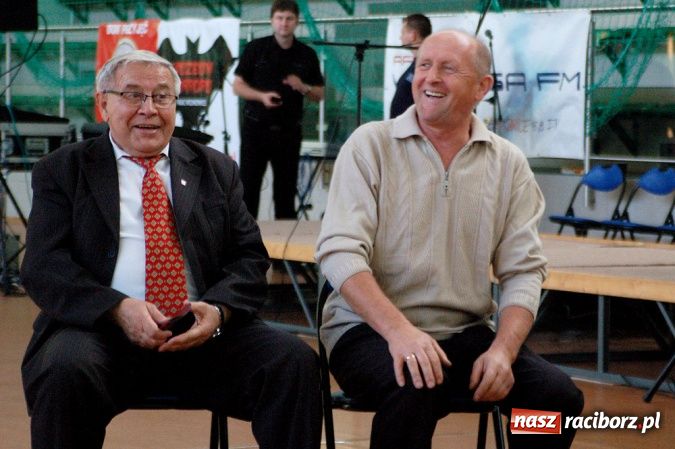 Zdjęcie w galerii na portalu naszraciborz.pl: Zagrali razem w Arenie Rafako już po raz siódmy wiadomości z regionu