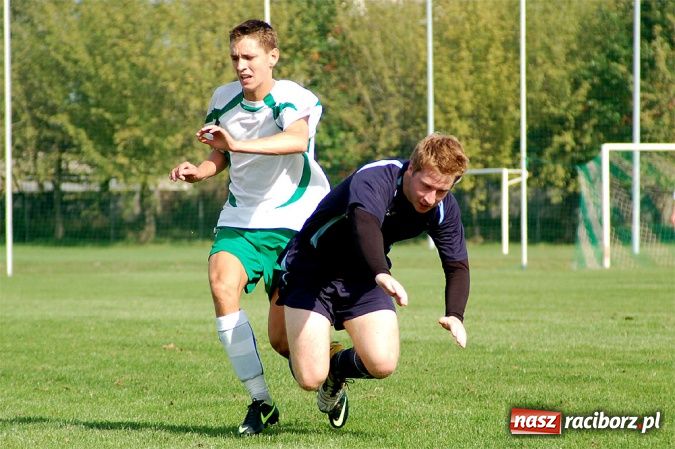 Zdjęcie w galerii na portalu naszraciborz.pl: Podział punktów w juniorskich derbach wiadomości z regionu