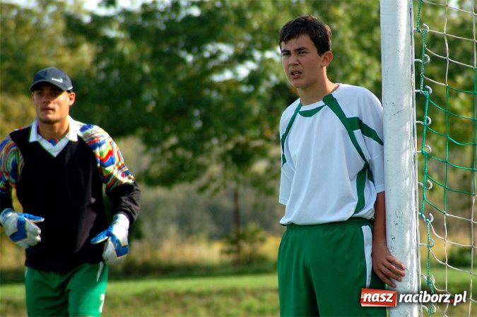 Zdjęcie w galerii na portalu naszraciborz.pl: Podział punktów w juniorskich derbach wiadomości z regionu