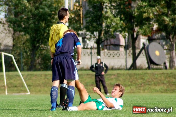 Zdjęcie w galerii na portalu naszraciborz.pl: Podział punktów w juniorskich derbach wiadomości z regionu
