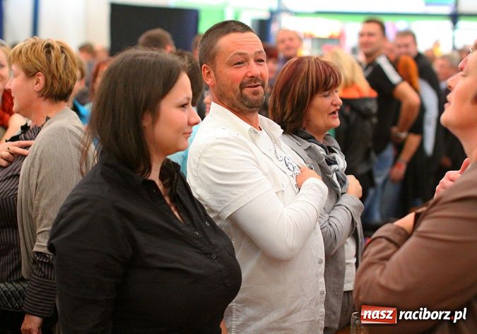 Zdjęcie w galerii na portalu naszraciborz.pl: Ruszył doroczny szymocicki Oktoberfest wiadomości z regionu