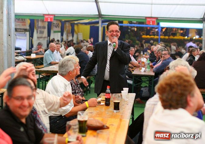 Zdjęcie w galerii na portalu naszraciborz.pl: Ruszył doroczny szymocicki Oktoberfest wiadomości z regionu