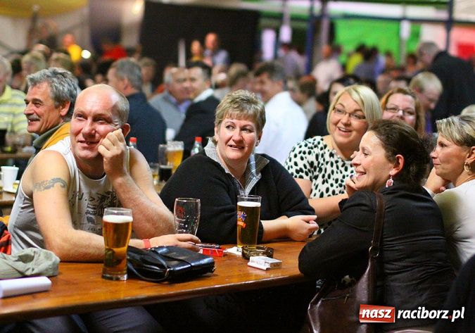 Zdjęcie w galerii na portalu naszraciborz.pl: Ruszył doroczny szymocicki Oktoberfest wiadomości z regionu