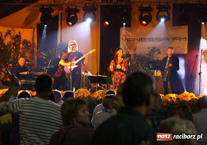 Zdjęcie w galerii na portalu naszraciborz.pl: Ruszył doroczny szymocicki Oktoberfest wiadomości z regionu