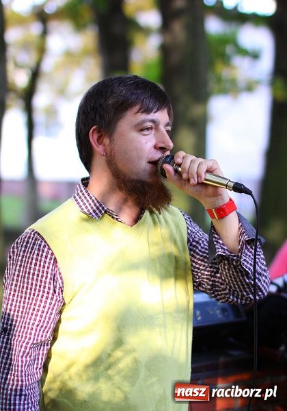 Zdjęcie w galerii na portalu naszraciborz.pl: W Kuźni Raciborskiej odbyły się mistrzostwa świata gry w kapsle wiadomości z regionu