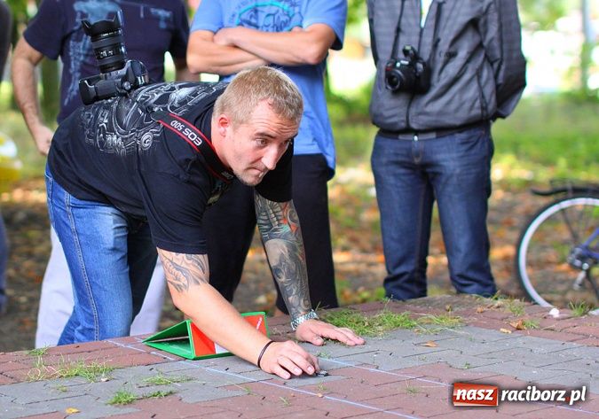 Zdjęcie w galerii na portalu naszraciborz.pl: W Kuźni Raciborskiej odbyły się mistrzostwa świata gry w kapsle wiadomości z regionu