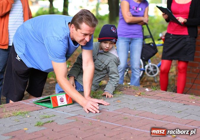 Zdjęcie w galerii na portalu naszraciborz.pl: W Kuźni Raciborskiej odbyły się mistrzostwa świata gry w kapsle wiadomości z regionu
