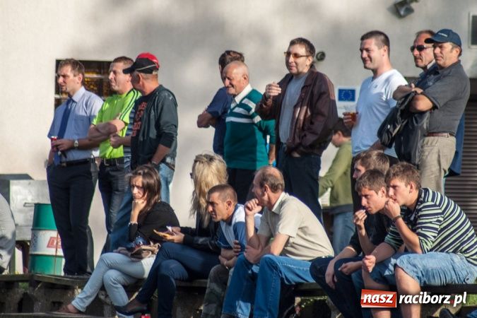 Zdjęcie w galerii na portalu naszraciborz.pl: Bezbarwna wygrana Tworkowa wiadomości z regionu