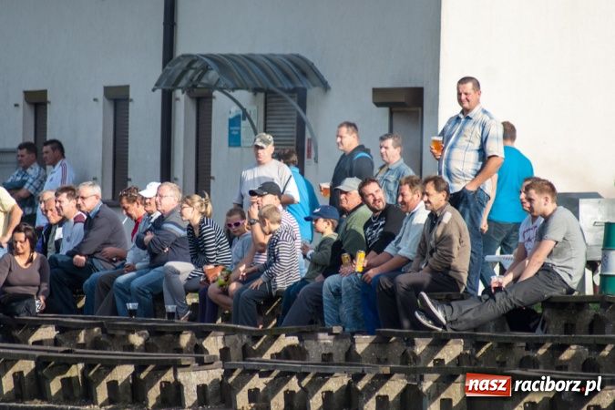 Zdjęcie w galerii na portalu naszraciborz.pl: Bezbarwna wygrana Tworkowa wiadomości z regionu