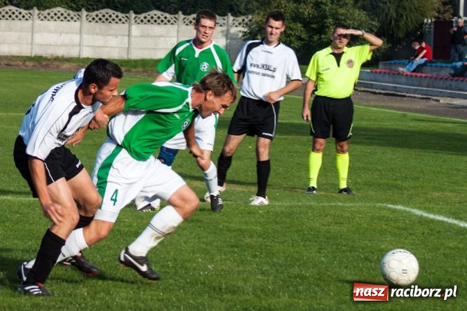 Zdjęcie w galerii na portalu naszraciborz.pl: Bezbarwna wygrana Tworkowa wiadomości z regionu