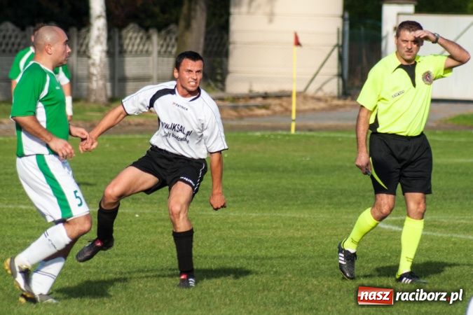 Zdjęcie w galerii na portalu naszraciborz.pl: Bezbarwna wygrana Tworkowa wiadomości z regionu