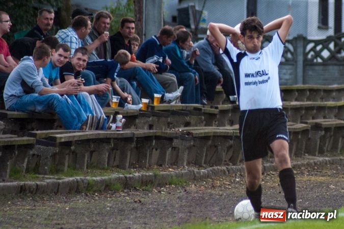 Zdjęcie w galerii na portalu naszraciborz.pl: Bezbarwna wygrana Tworkowa wiadomości z regionu