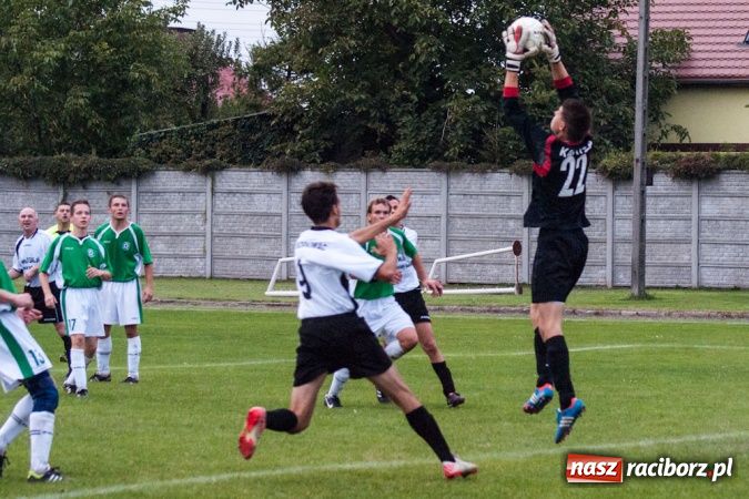 Zdjęcie w galerii na portalu naszraciborz.pl: Bezbarwna wygrana Tworkowa wiadomości z regionu