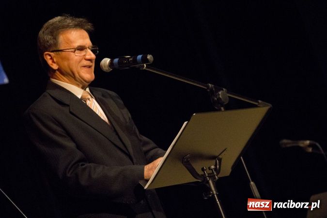 Zdjęcie w galerii na portalu naszraciborz.pl: Wręczono medale im. ks. Stefana Pieczki Unitas In Veritate wiadomości z regionu