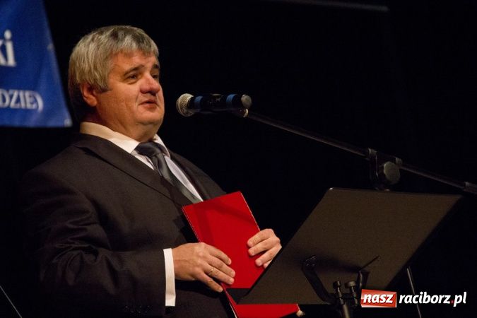 Zdjęcie w galerii na portalu naszraciborz.pl: Wręczono medale im. ks. Stefana Pieczki Unitas In Veritate wiadomości z regionu