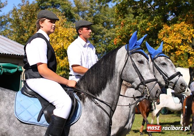 Zdjęcie w galerii na portalu naszraciborz.pl: W Krowiarkach żegnano lato Hubertusem wiadomości z regionu