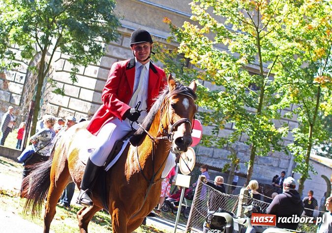 Zdjęcie w galerii na portalu naszraciborz.pl: W Krowiarkach żegnano lato Hubertusem wiadomości z regionu