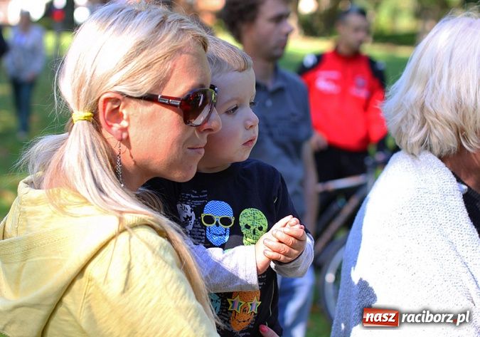 Zdjęcie w galerii na portalu naszraciborz.pl: W Krowiarkach żegnano lato Hubertusem wiadomości z regionu
