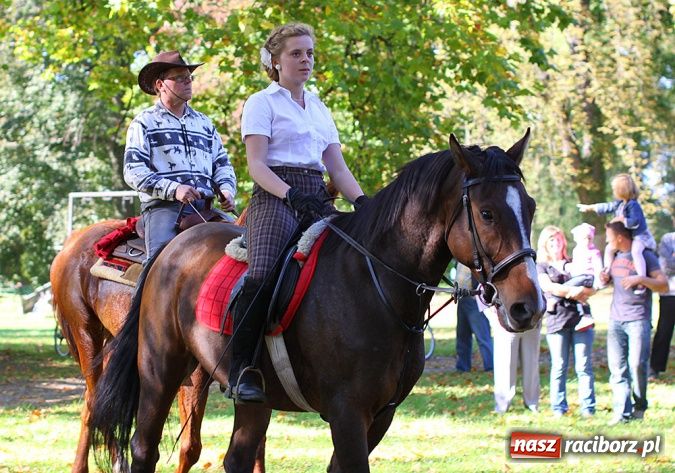 Zdjęcie w galerii na portalu naszraciborz.pl: W Krowiarkach żegnano lato Hubertusem wiadomości z regionu