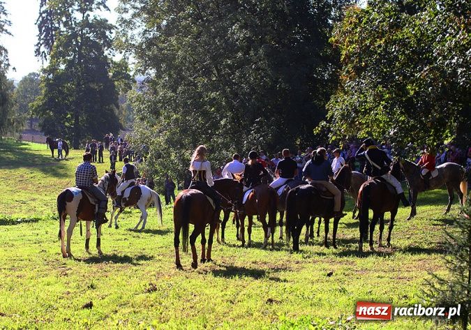 Zdjęcie w galerii na portalu naszraciborz.pl: W Krowiarkach żegnano lato Hubertusem wiadomości z regionu
