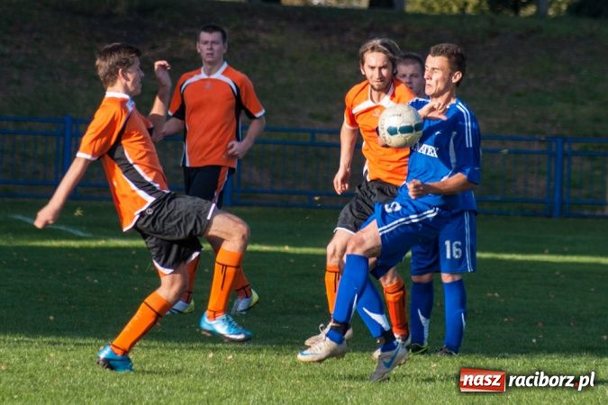 Zdjęcie w galerii na portalu naszraciborz.pl: Jak nie strzelisz, to dostaniesz wiadomości z regionu