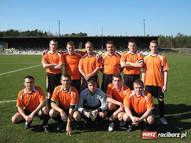 Zdjęcie w galerii na portalu naszraciborz.pl: W Kuźni poniżali gości wiadomości z regionu