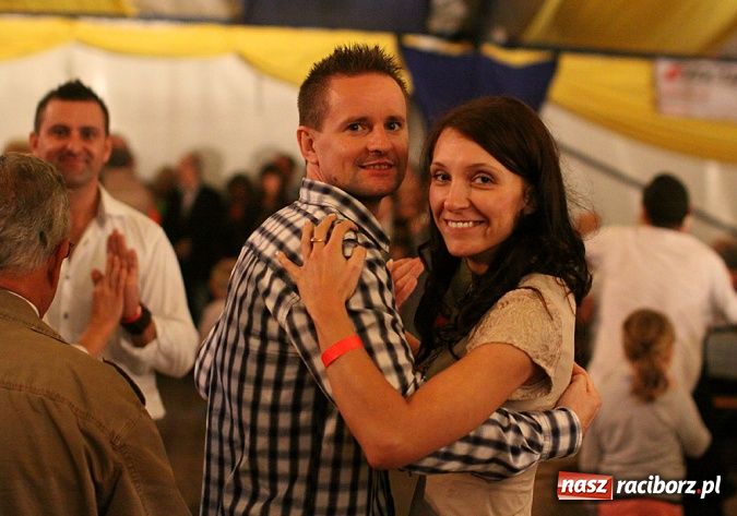 Zdjęcie w galerii na portalu naszraciborz.pl: Lista śląskich szlagierów w Szymocicach wiadomości z regionu