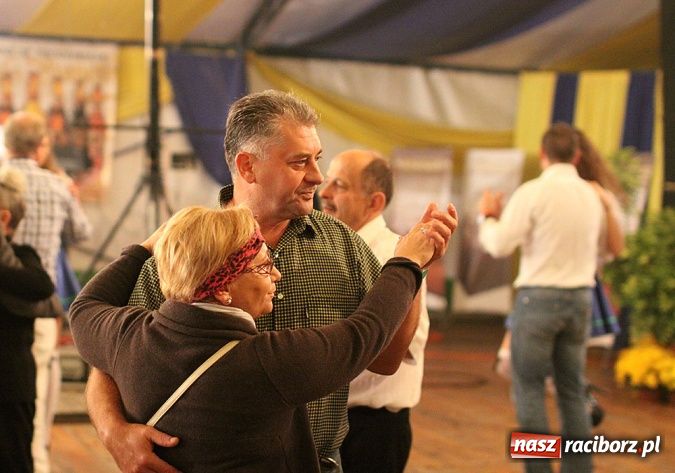 Zdjęcie w galerii na portalu naszraciborz.pl: Lista śląskich szlagierów w Szymocicach wiadomości z regionu