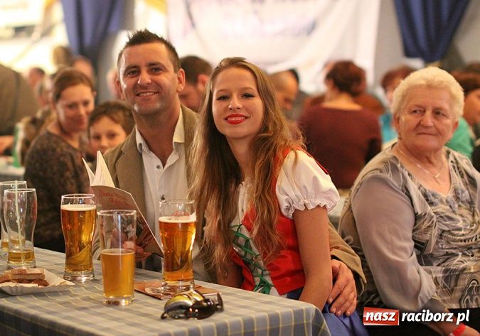 Zdjęcie w galerii na portalu naszraciborz.pl: Lista śląskich szlagierów w Szymocicach wiadomości z regionu