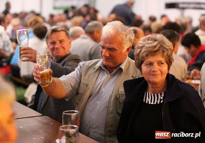 Zdjęcie w galerii na portalu naszraciborz.pl: Lista śląskich szlagierów w Szymocicach wiadomości z regionu