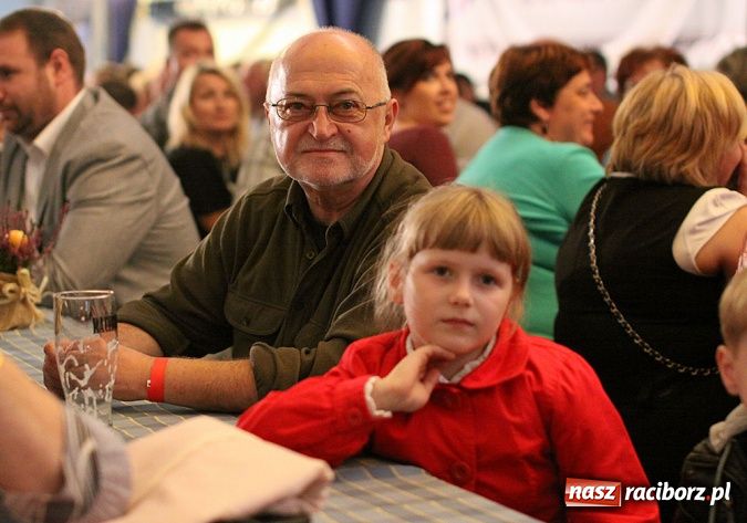 Zdjęcie w galerii na portalu naszraciborz.pl: Lista śląskich szlagierów w Szymocicach wiadomości z regionu