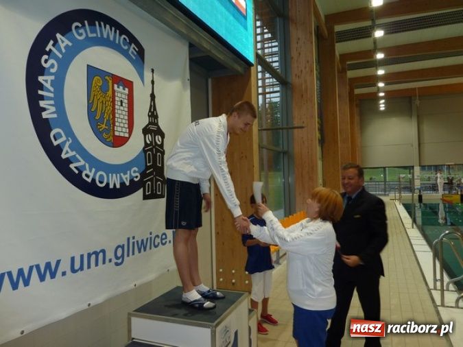 Zdjęcie w galerii na portalu naszraciborz.pl: Pływanie: zawodnicy rozpoczęli nowy rok wiadomości z regionu