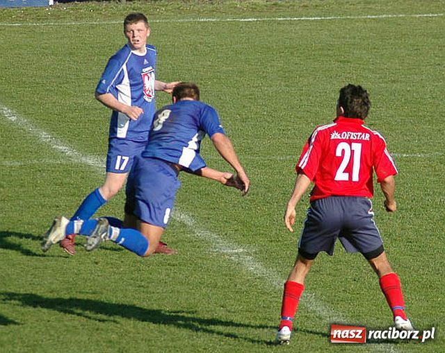 Zdjęcie w galerii na portalu naszraciborz.pl: Trzy punkty po straszliwej walce wiadomości z regionu