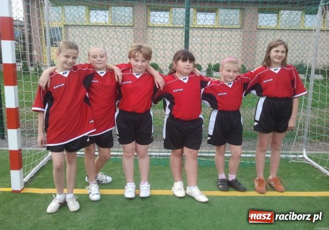 Zdjęcie w galerii na portalu naszraciborz.pl: Nocny turniej piłkarski w Pawłowie wiadomości z regionu