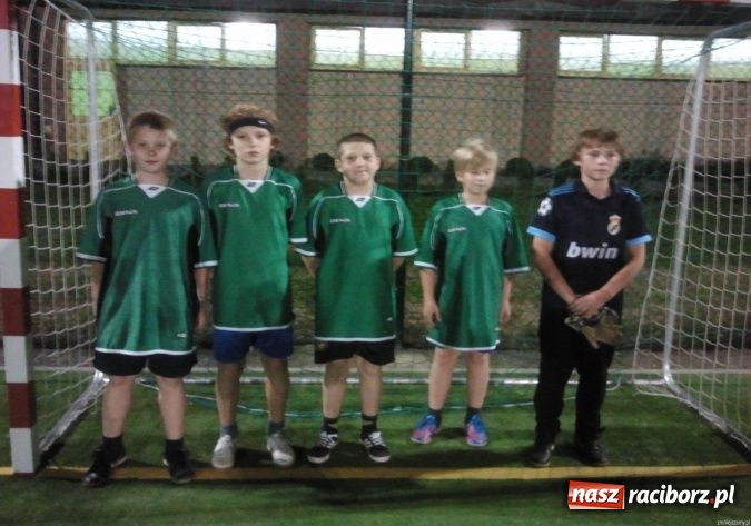 Zdjęcie w galerii na portalu naszraciborz.pl: Nocny turniej piłkarski w Pawłowie wiadomości z regionu