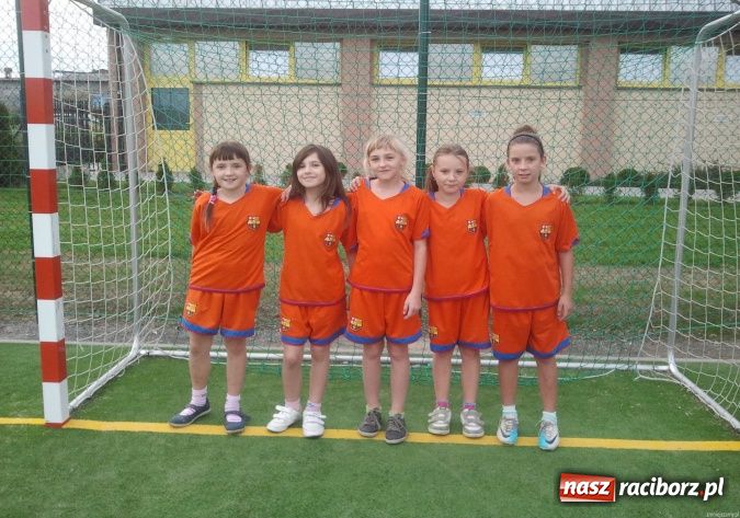 Zdjęcie w galerii na portalu naszraciborz.pl: Nocny turniej piłkarski w Pawłowie wiadomości z regionu