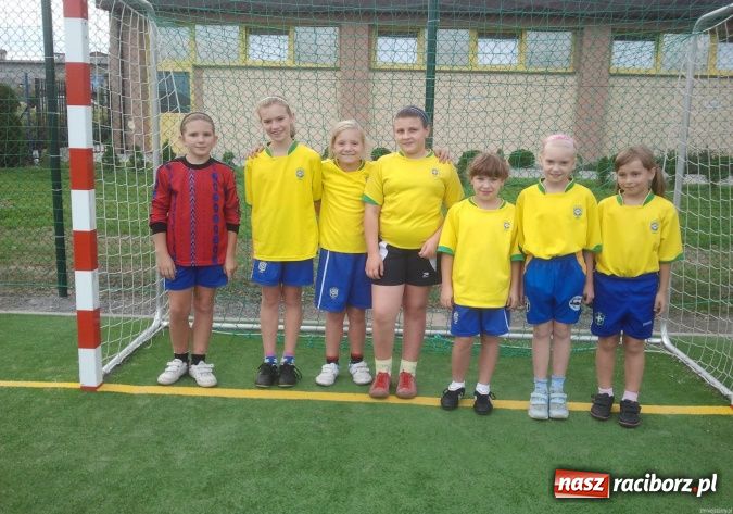 Zdjęcie w galerii na portalu naszraciborz.pl: Nocny turniej piłkarski w Pawłowie wiadomości z regionu