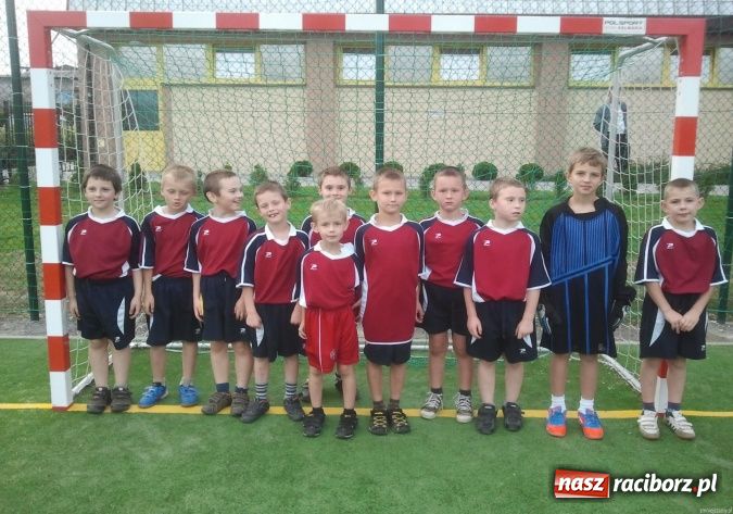 Zdjęcie w galerii na portalu naszraciborz.pl: Nocny turniej piłkarski w Pawłowie wiadomości z regionu