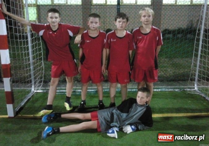 Zdjęcie w galerii na portalu naszraciborz.pl: Nocny turniej piłkarski w Pawłowie wiadomości z regionu