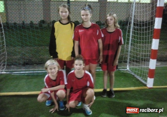 Zdjęcie w galerii na portalu naszraciborz.pl: Nocny turniej piłkarski w Pawłowie wiadomości z regionu