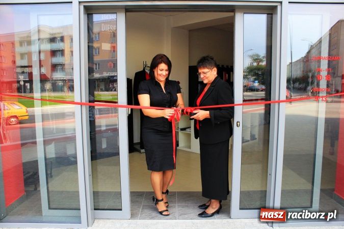 Zdjęcie w galerii na portalu naszraciborz.pl: Salon, w którym powinieneś się ubierać wiadomości z regionu