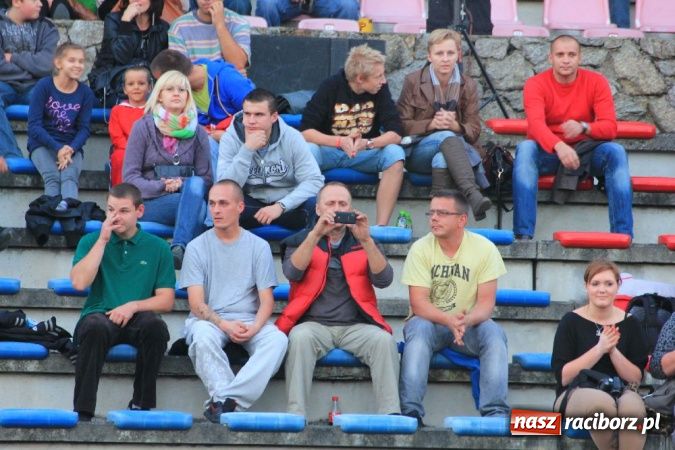 Zdjęcie w galerii na portalu naszraciborz.pl: Kaskaderskie show na stadionie OSiR-u wiadomości z regionu