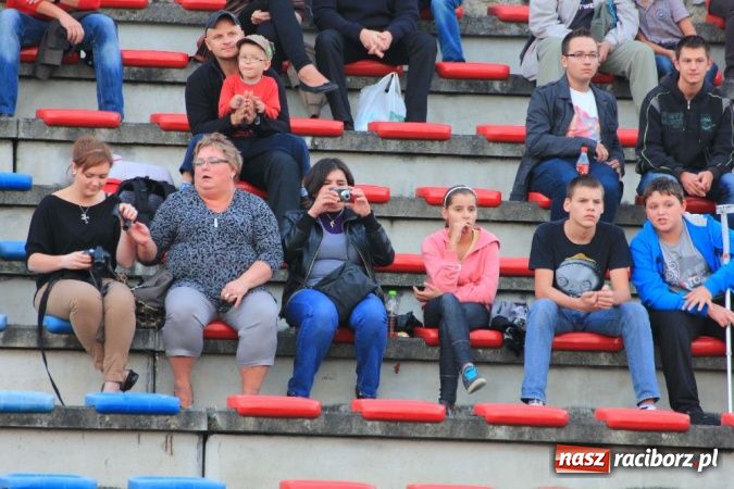 Zdjęcie w galerii na portalu naszraciborz.pl: Kaskaderskie show na stadionie OSiR-u wiadomości z regionu