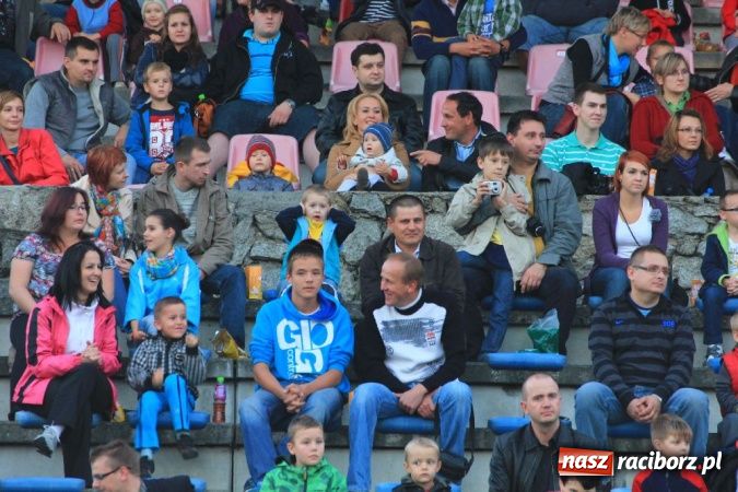 Zdjęcie w galerii na portalu naszraciborz.pl: Kaskaderskie show na stadionie OSiR-u wiadomości z regionu